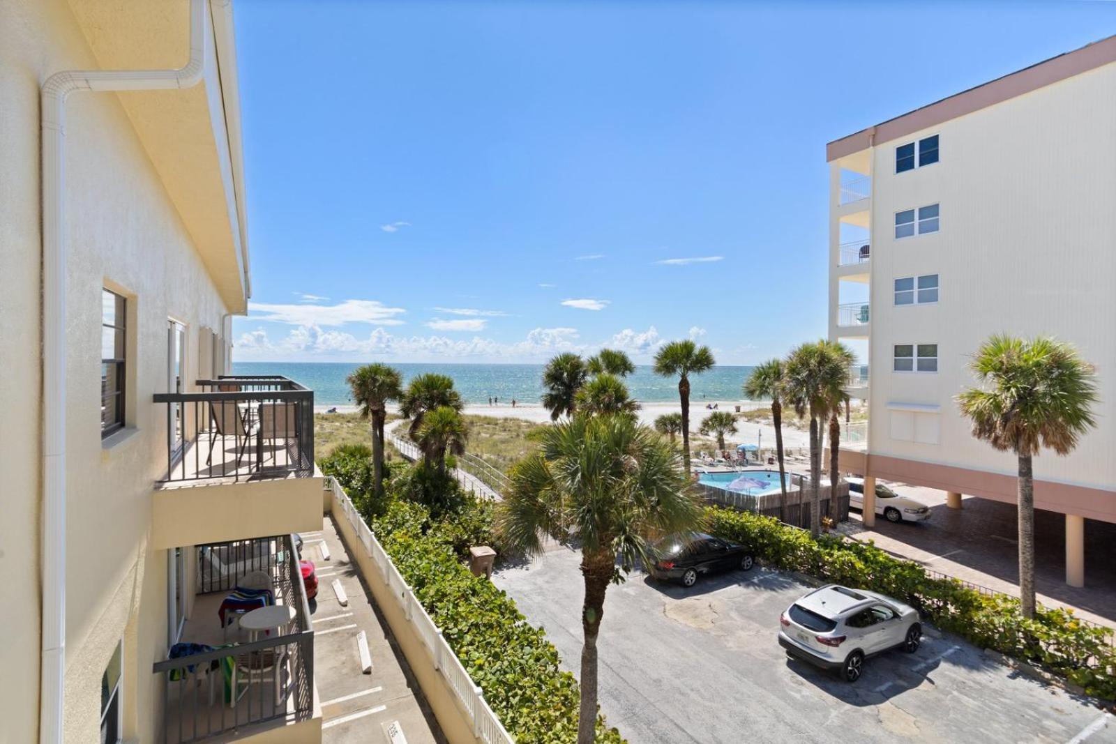 345 Surf Song Resort St. Pete Beach Εξωτερικό φωτογραφία